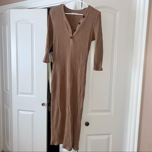 Fashion nova - maxi tan dress- Size S
